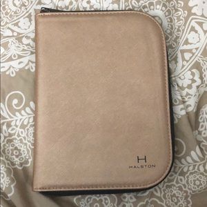 Halston Jewelry Case/Holder